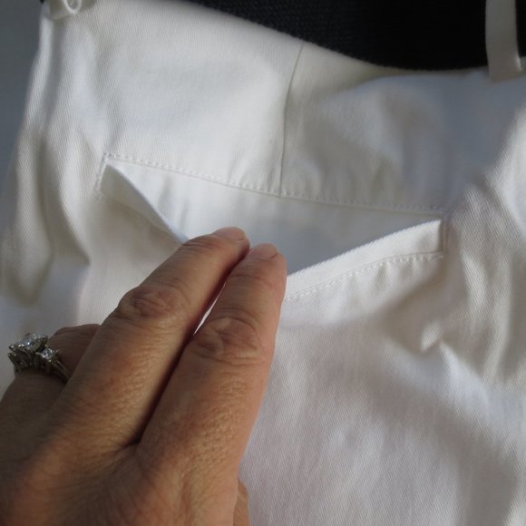 4/$14 Savane White Mens Shorts with Blue Belt Size 36 - Picture 3 of 6